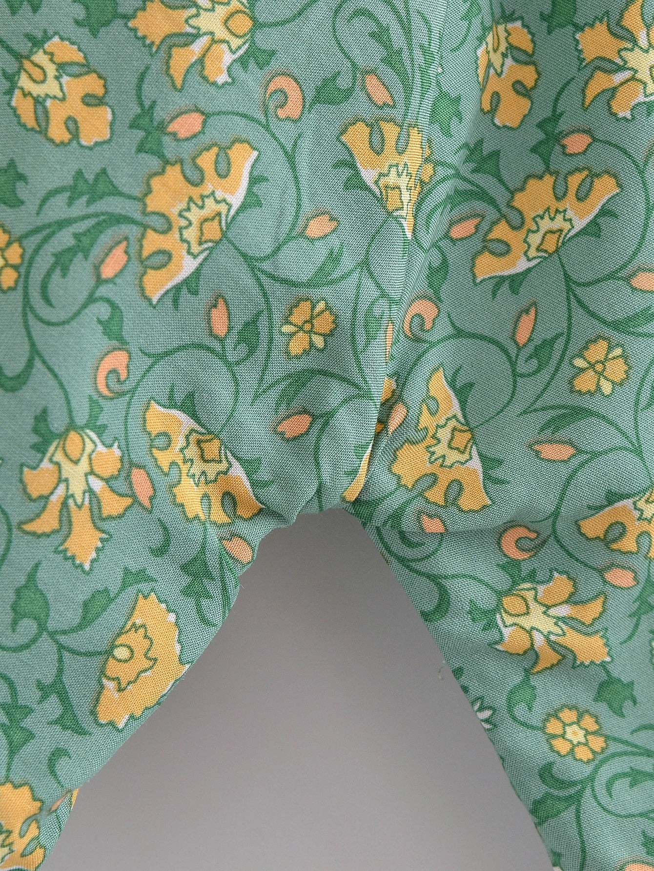 Sweet Basil Boho Floral Print Long Sleeve Blouse